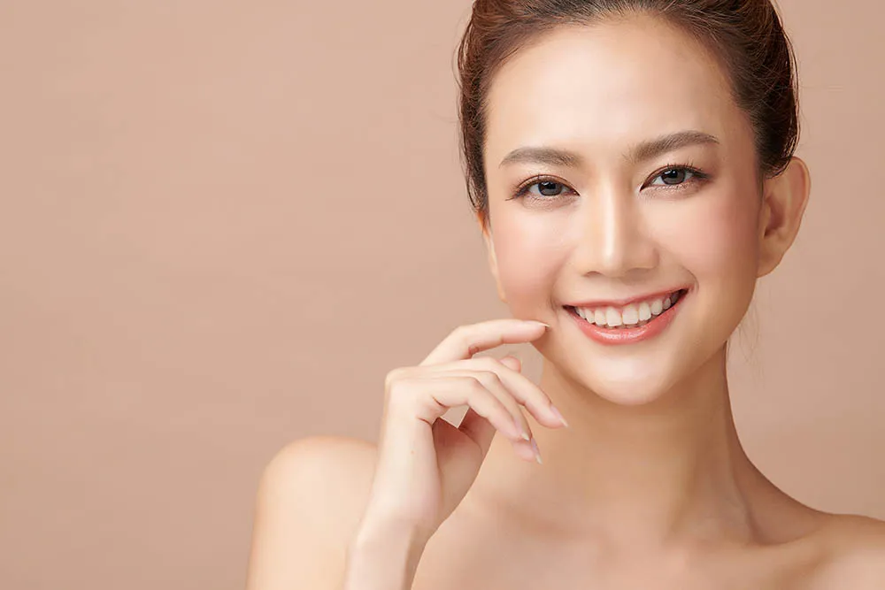 あの女優さんはカラコンしてる人?有名モデル愛用のカラコン特集!